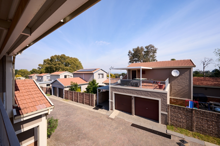 3 Bedroom Property for Sale in Halfway Gardens Gauteng