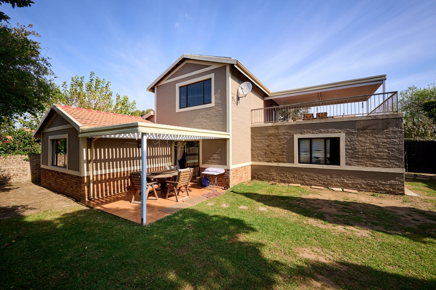 3 Bedroom Property for Sale in Halfway Gardens Gauteng