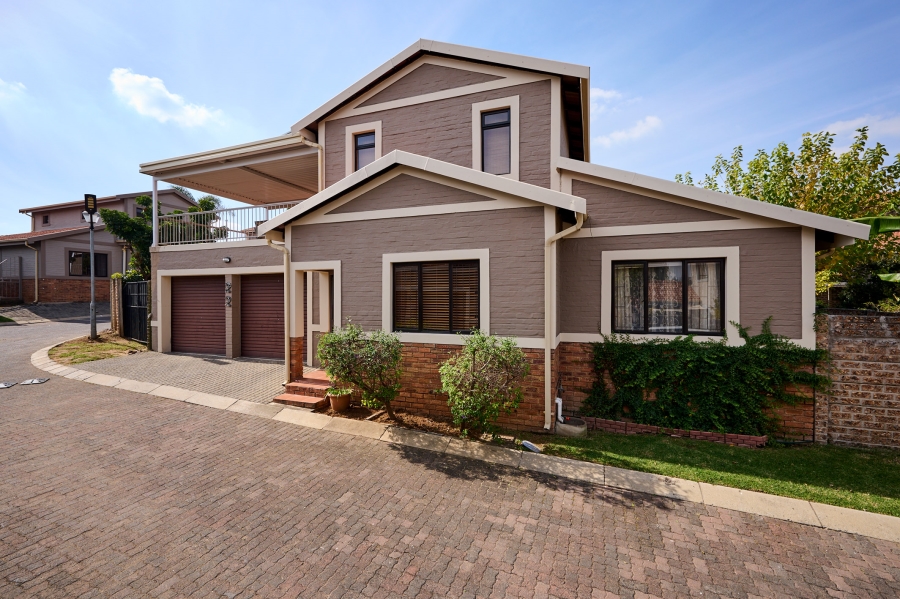 3 Bedroom Property for Sale in Halfway Gardens Gauteng
