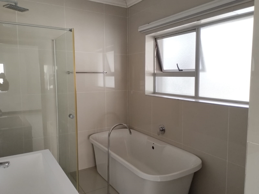 5 Bedroom Property for Sale in Westdene Gauteng
