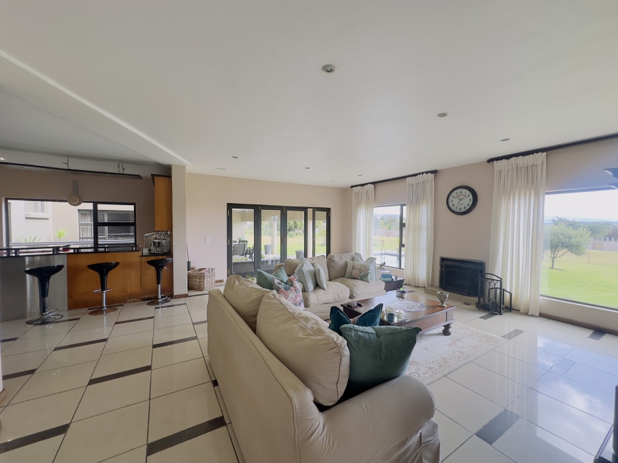 6 Bedroom Property for Sale in Blue Saddle Ranches Gauteng