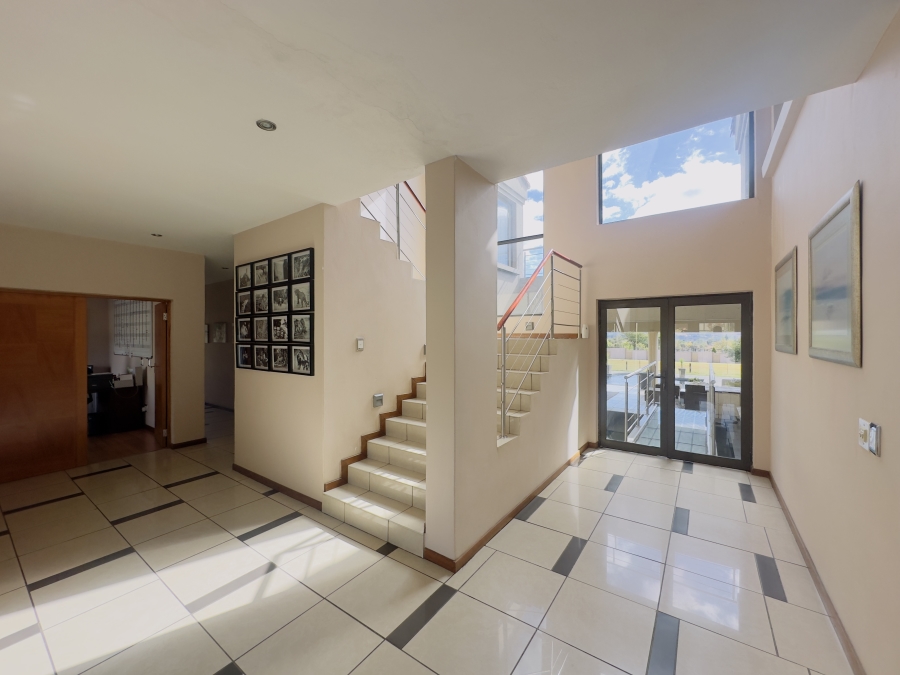 6 Bedroom Property for Sale in Blue Saddle Ranches Gauteng