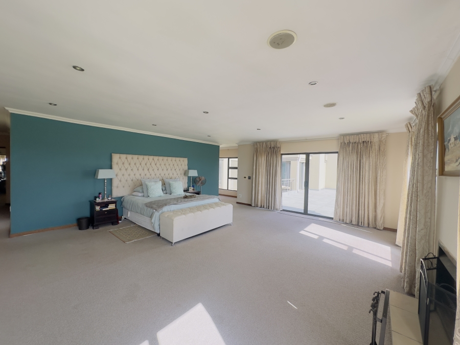 6 Bedroom Property for Sale in Blue Saddle Ranches Gauteng
