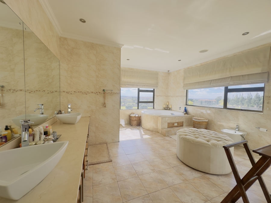 6 Bedroom Property for Sale in Blue Saddle Ranches Gauteng