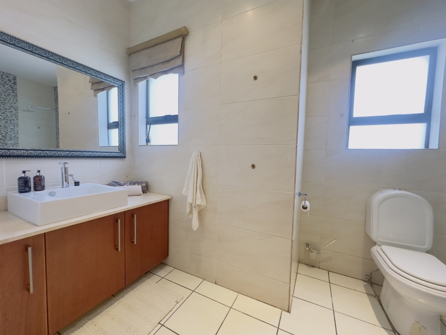 6 Bedroom Property for Sale in Blue Saddle Ranches Gauteng