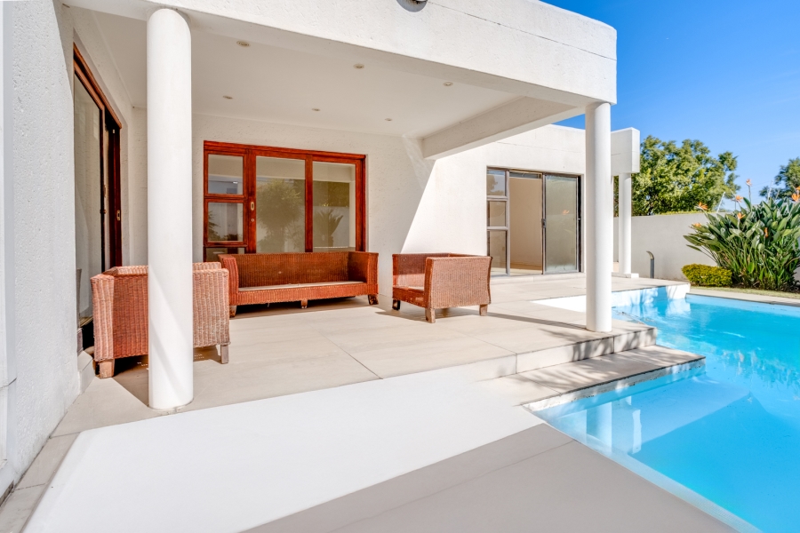 3 Bedroom Property for Sale in Woodmead Gauteng