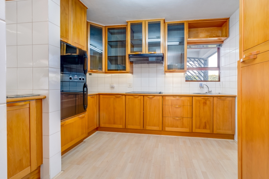 3 Bedroom Property for Sale in Woodmead Gauteng