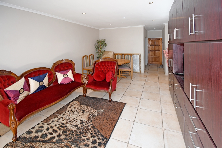2 Bedroom Property for Sale in Buccleuch Gauteng
