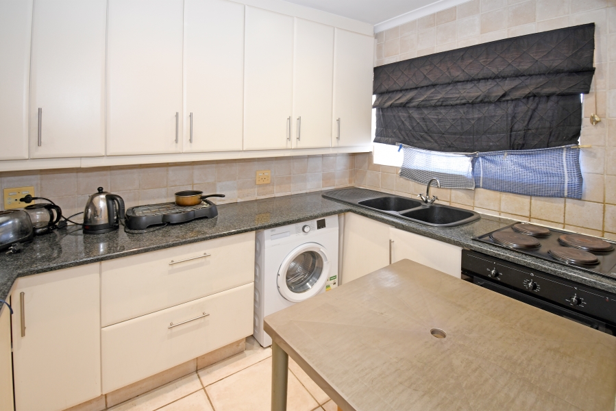 2 Bedroom Property for Sale in Buccleuch Gauteng