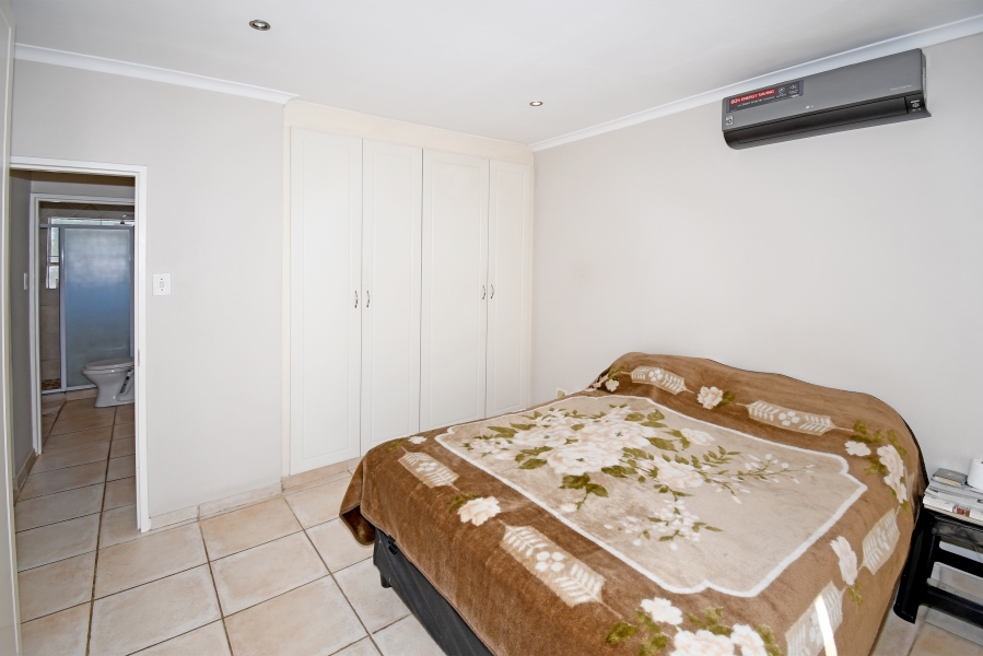 2 Bedroom Property for Sale in Buccleuch Gauteng