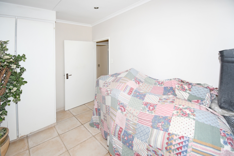 2 Bedroom Property for Sale in Buccleuch Gauteng