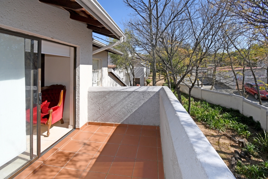2 Bedroom Property for Sale in Buccleuch Gauteng