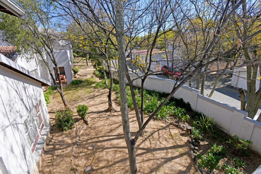 2 Bedroom Property for Sale in Buccleuch Gauteng