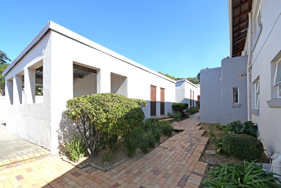 2 Bedroom Property for Sale in Buccleuch Gauteng