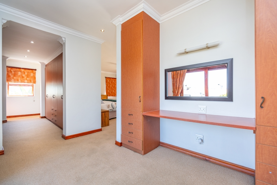 6 Bedroom Property for Sale in Fourways Gauteng