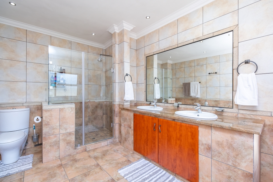 6 Bedroom Property for Sale in Fourways Gauteng