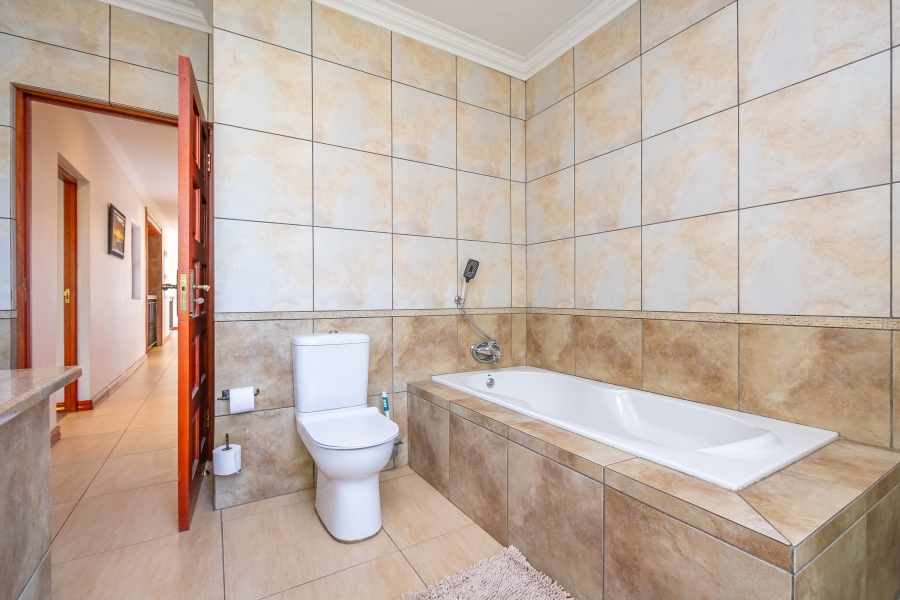 6 Bedroom Property for Sale in Fourways Gauteng