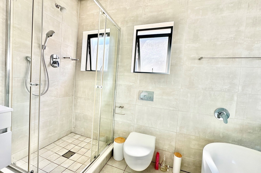 2 Bedroom Property for Sale in The Polofields Gauteng