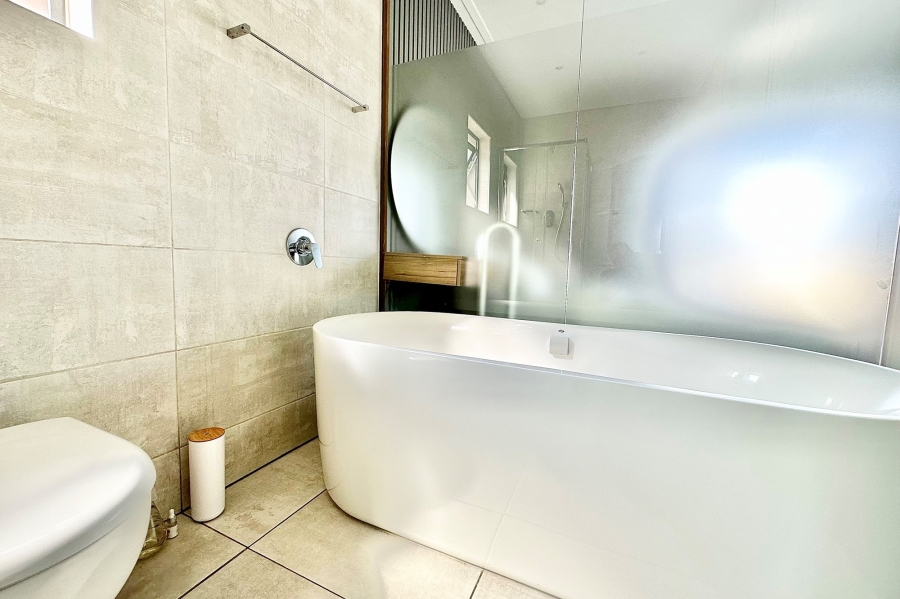 2 Bedroom Property for Sale in The Polofields Gauteng
