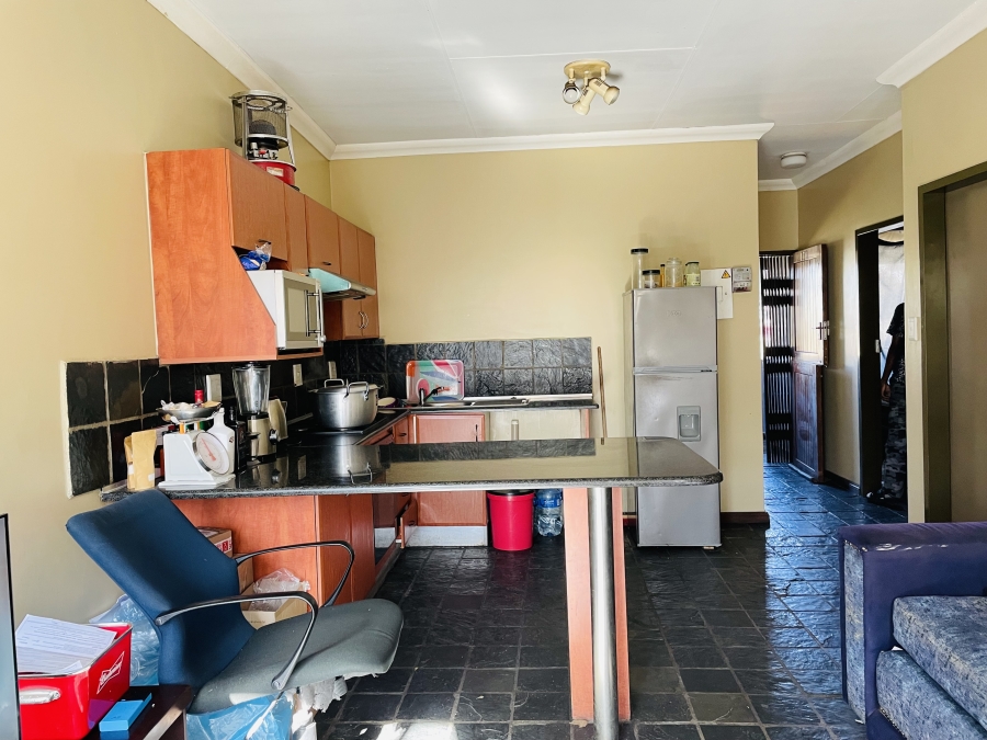 2 Bedroom Property for Sale in Erand Gardens Gauteng