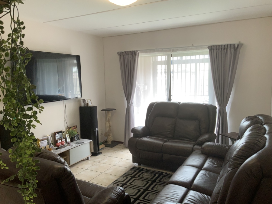 2 Bedroom Property for Sale in Parkrand Gauteng