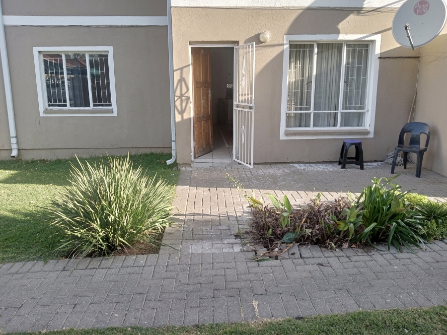 2 Bedroom Property for Sale in Comet Gauteng
