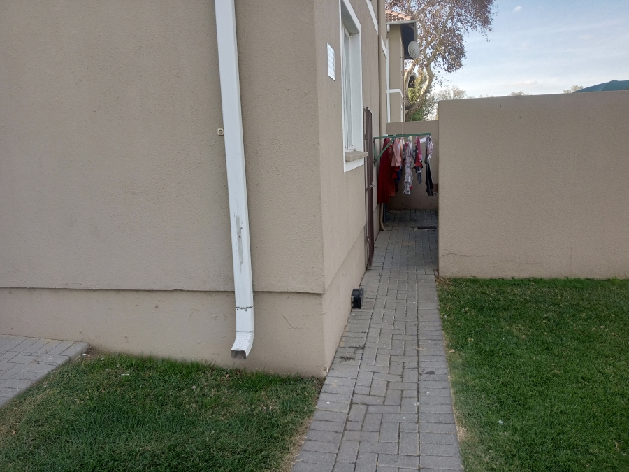 2 Bedroom Property for Sale in Comet Gauteng