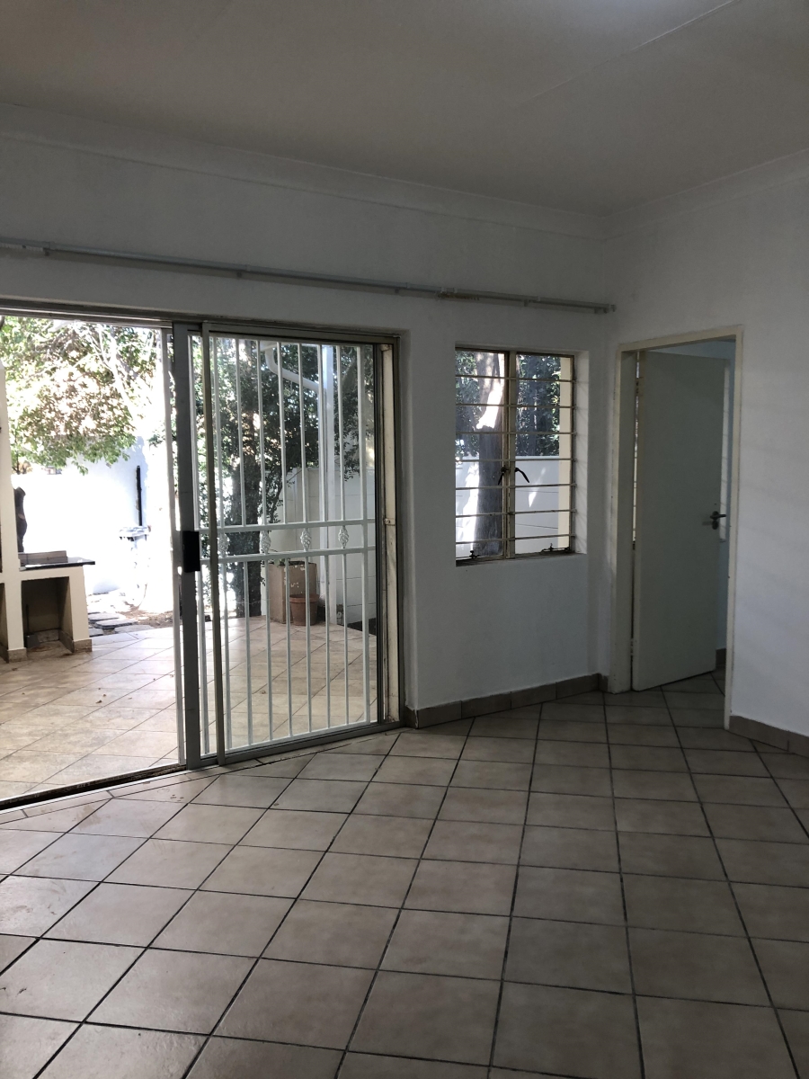 To Let 2 Bedroom Property for Rent in Franklin Roosevelt Park Gauteng