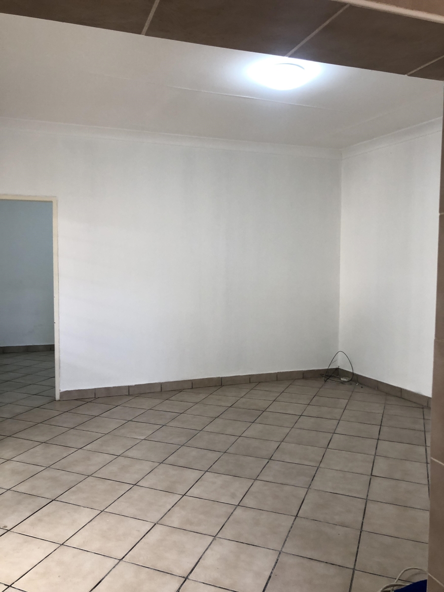 To Let 2 Bedroom Property for Rent in Franklin Roosevelt Park Gauteng