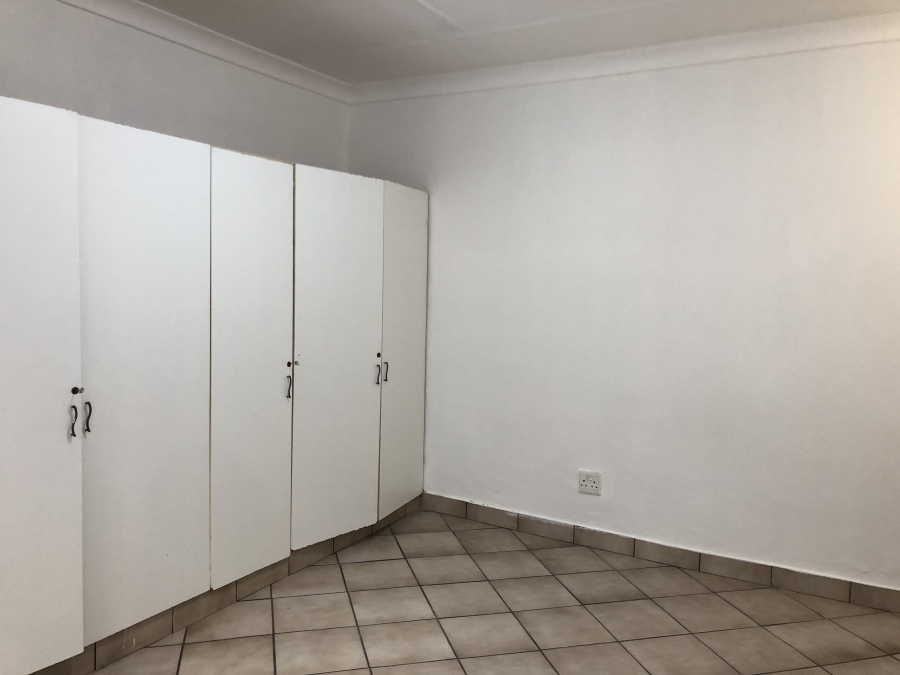 To Let 2 Bedroom Property for Rent in Franklin Roosevelt Park Gauteng