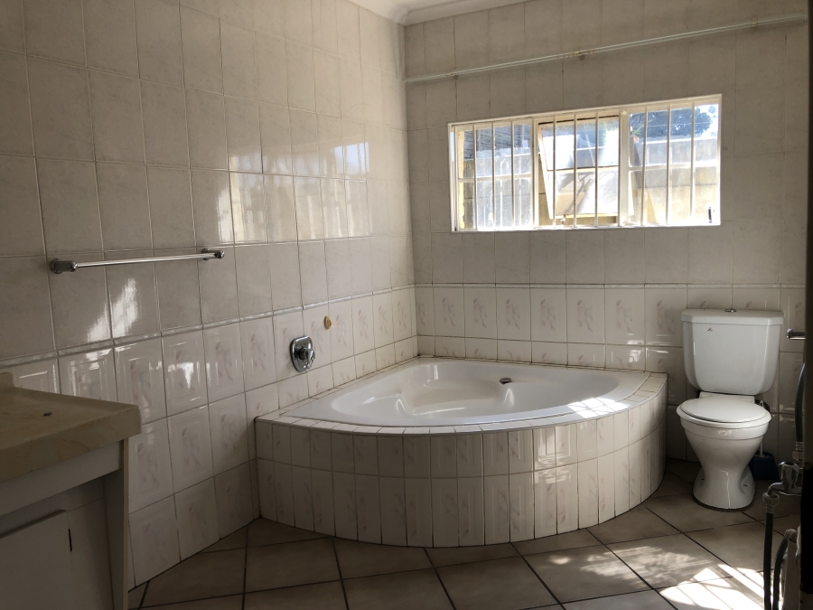 To Let 2 Bedroom Property for Rent in Franklin Roosevelt Park Gauteng