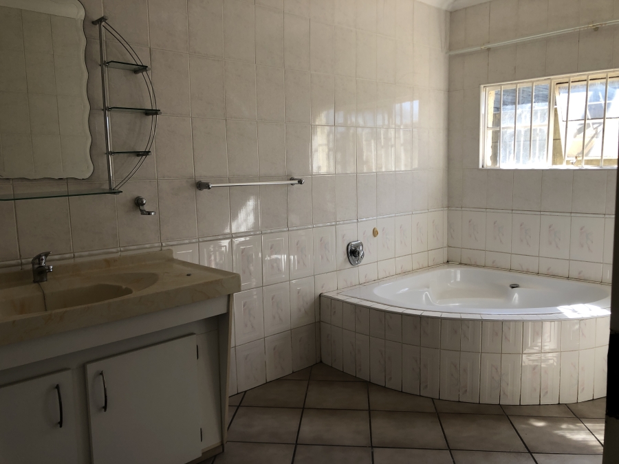 To Let 2 Bedroom Property for Rent in Franklin Roosevelt Park Gauteng
