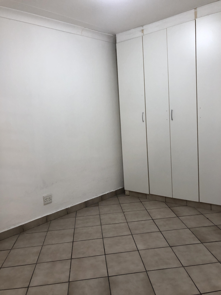 To Let 2 Bedroom Property for Rent in Franklin Roosevelt Park Gauteng