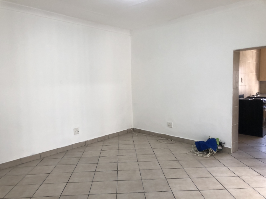 To Let 2 Bedroom Property for Rent in Franklin Roosevelt Park Gauteng