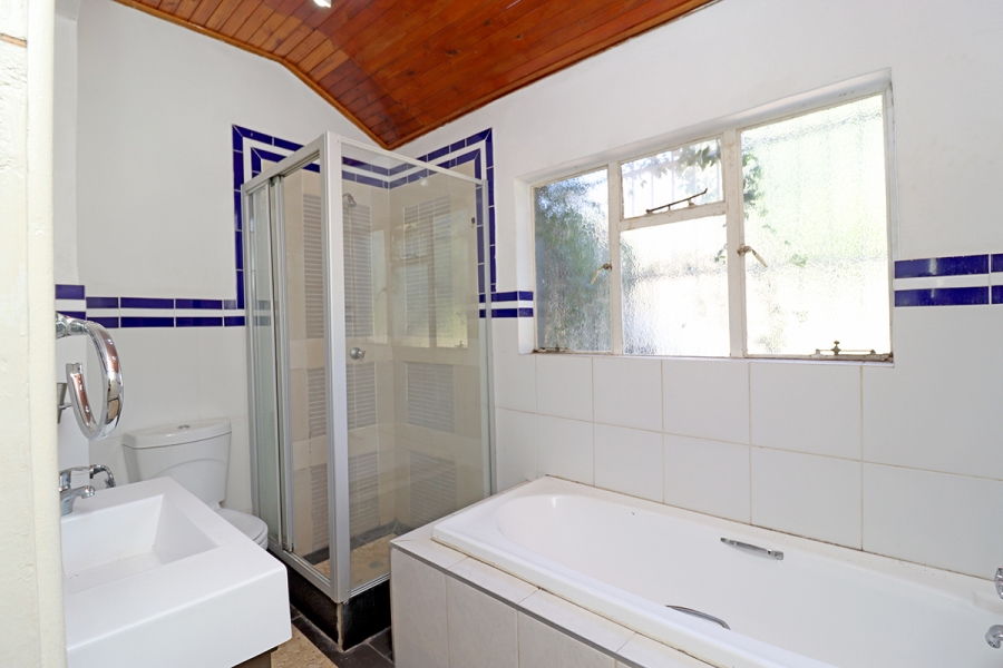 3 Bedroom Property for Sale in Cyrildene Gauteng