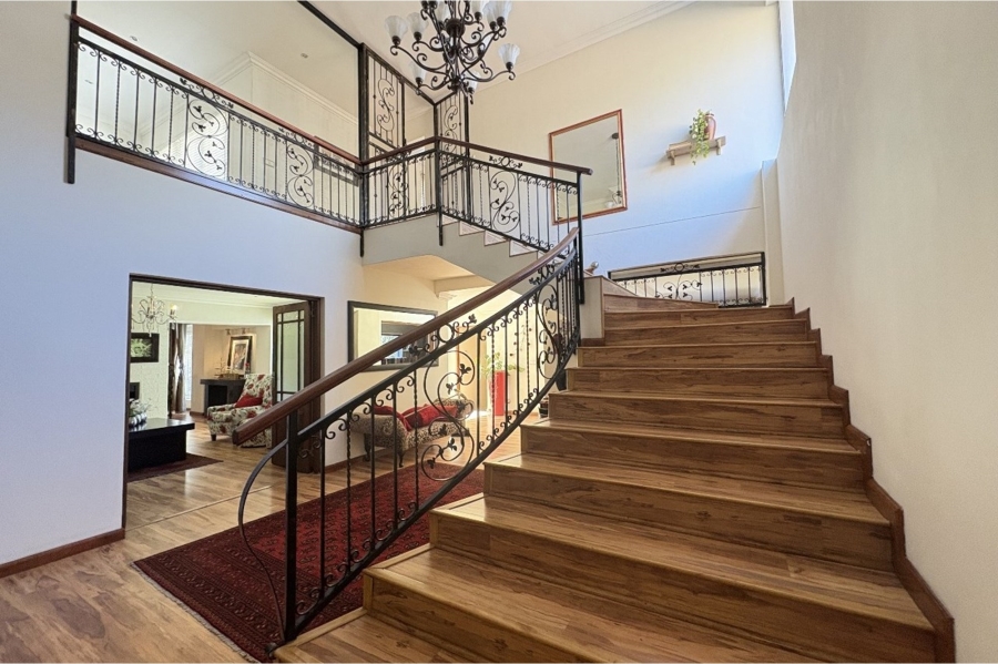 5 Bedroom Property for Sale in Bryanston Gauteng
