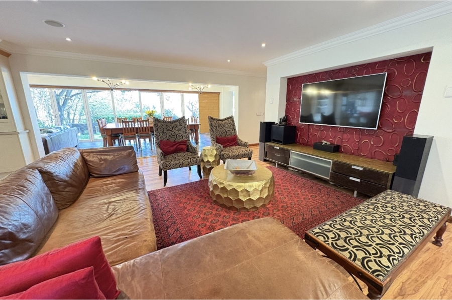 5 Bedroom Property for Sale in Bryanston Gauteng