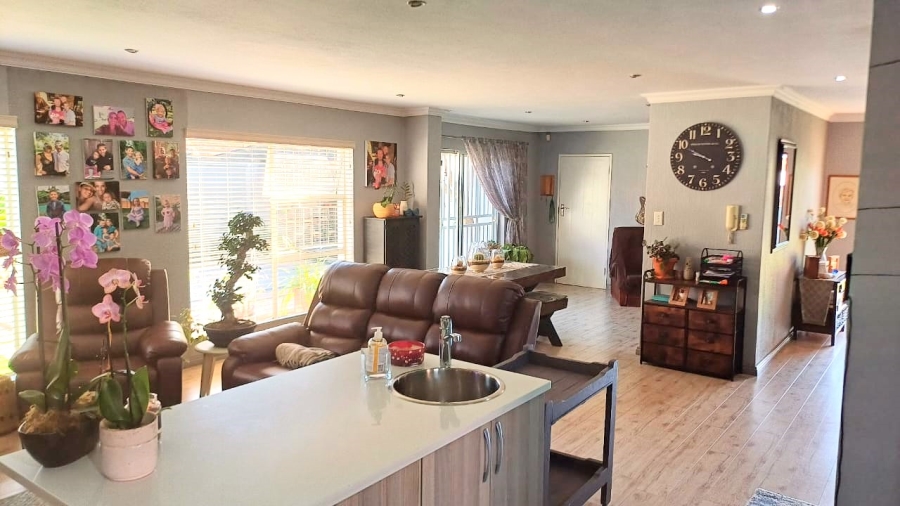 3 Bedroom Property for Sale in Moreleta Park Gauteng