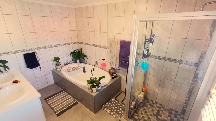 3 Bedroom Property for Sale in Moreleta Park Gauteng