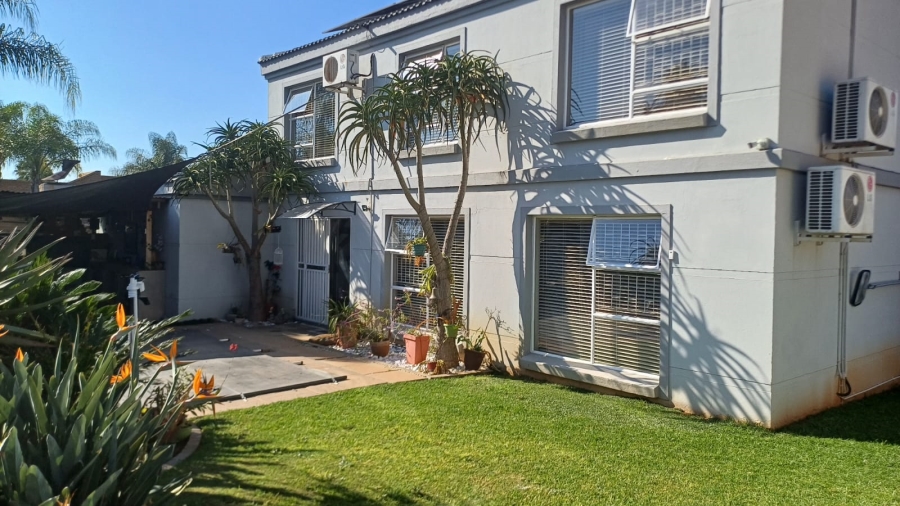 3 Bedroom Property for Sale in Moreleta Park Gauteng