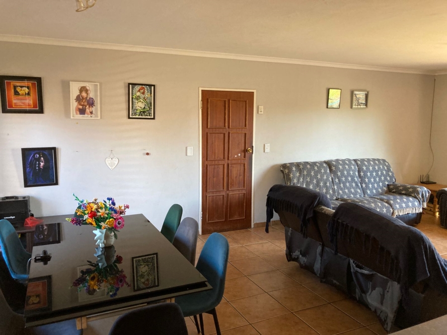 4 Bedroom Property for Sale in Willowbrook Gauteng