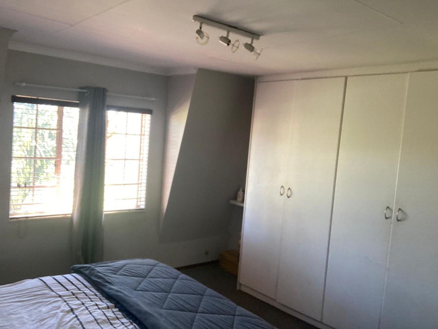 4 Bedroom Property for Sale in Willowbrook Gauteng