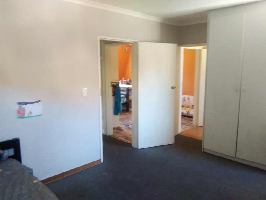 4 Bedroom Property for Sale in Willowbrook Gauteng