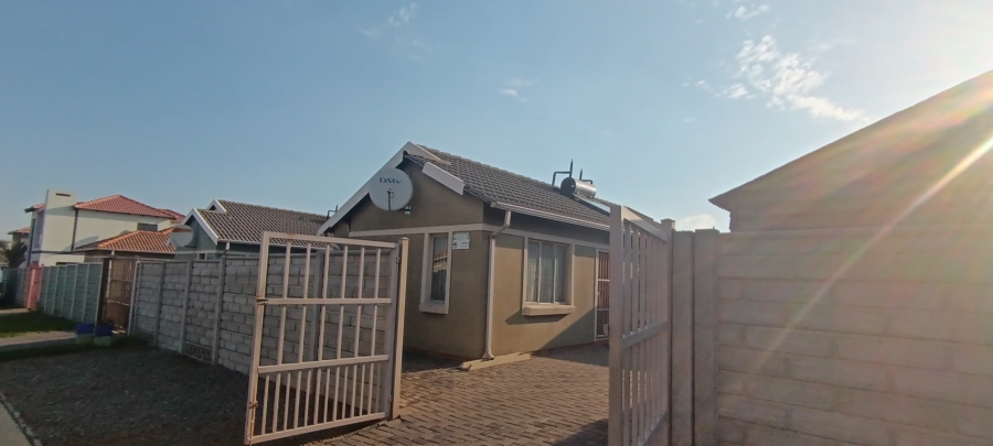 3 Bedroom Property for Sale in Albertsdal Gauteng