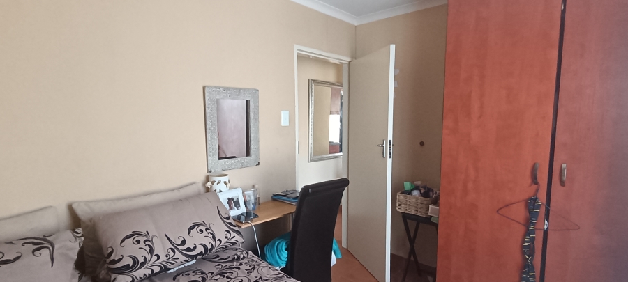 3 Bedroom Property for Sale in Albertsdal Gauteng