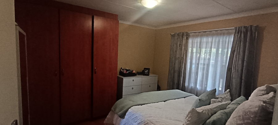 3 Bedroom Property for Sale in Albertsdal Gauteng