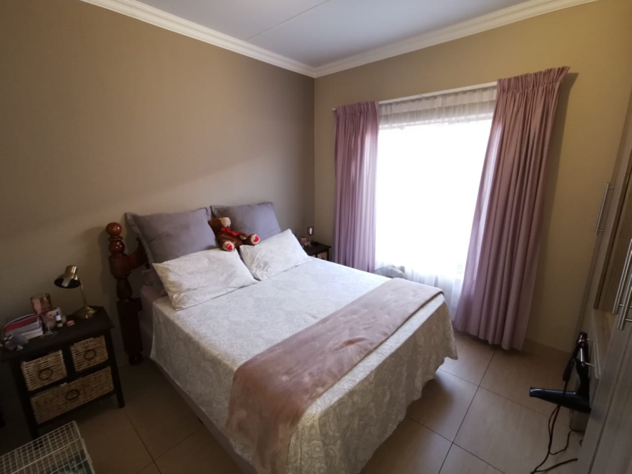 2 Bedroom Property for Sale in Moregloed Gauteng