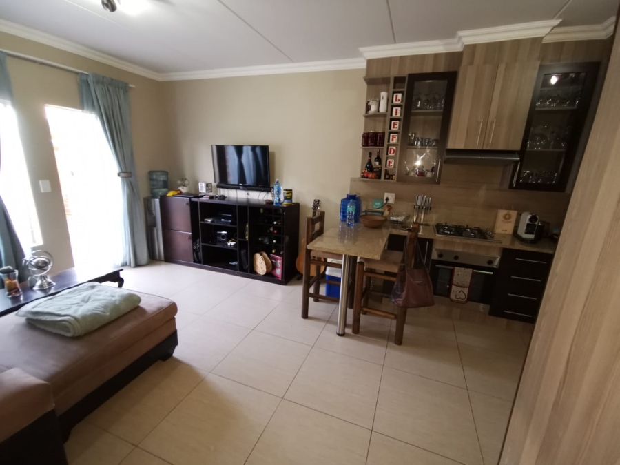 2 Bedroom Property for Sale in Moregloed Gauteng