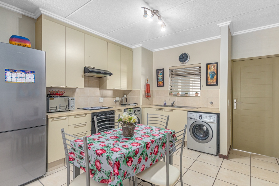 2 Bedroom Property for Sale in Bryanston Gauteng