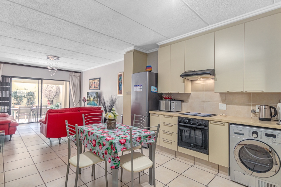 2 Bedroom Property for Sale in Bryanston Gauteng